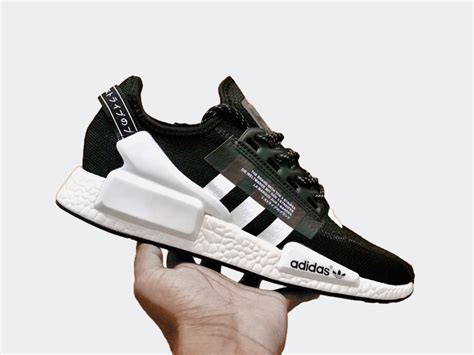 adidas shoes in pakistan